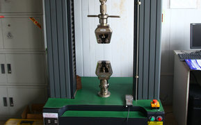 电子万能材料试验机